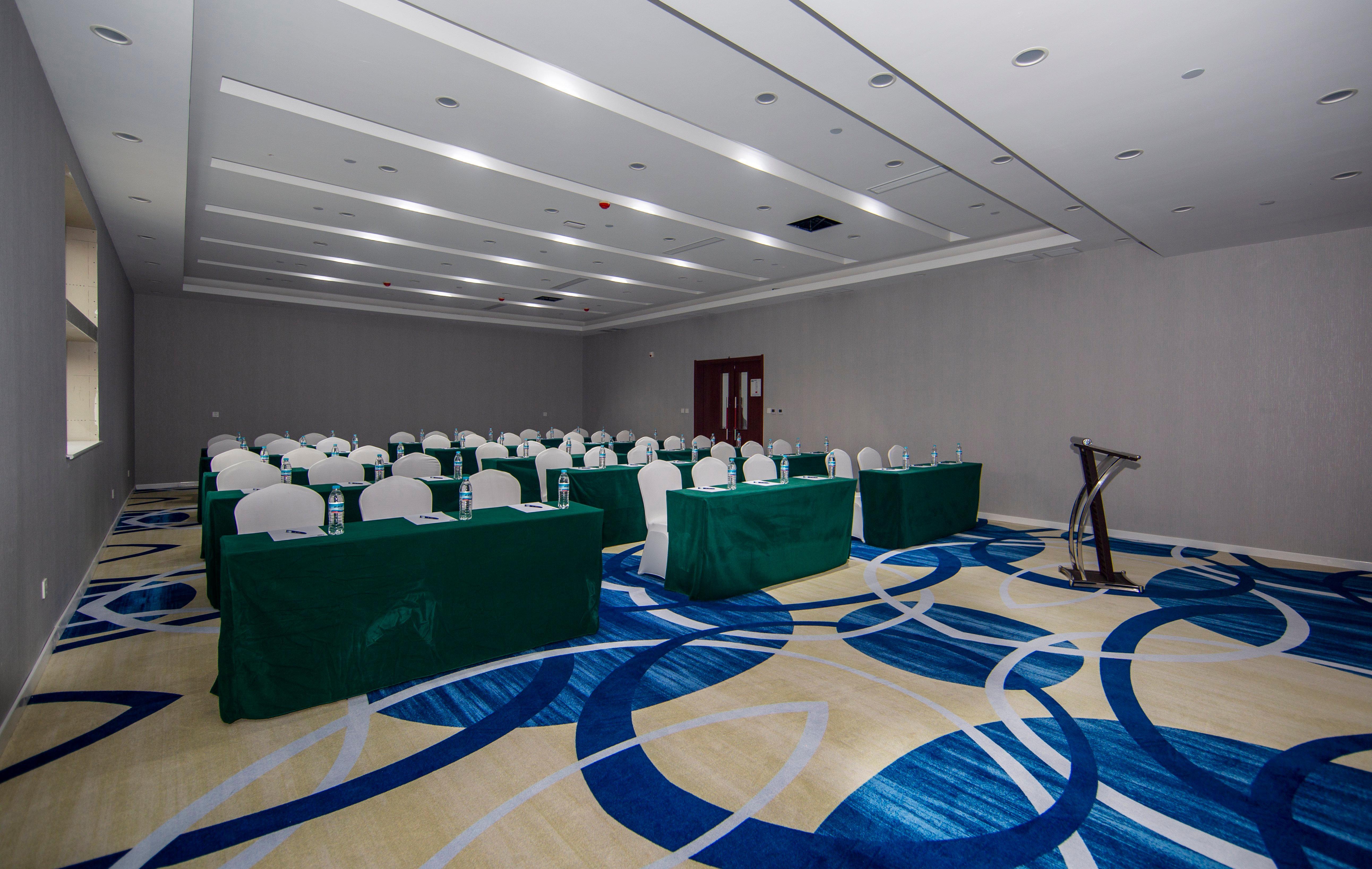 Holiday Inn Express Jinan Jingshi Road, An Ihg Hotel Εξωτερικό φωτογραφία